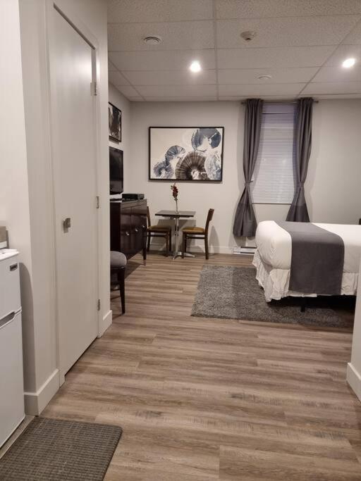 Cozy Sweet Studio #9. Ten Min To D.T Ottawa Gatineau Bagian luar foto